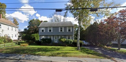 32 Center St, Bridgewater