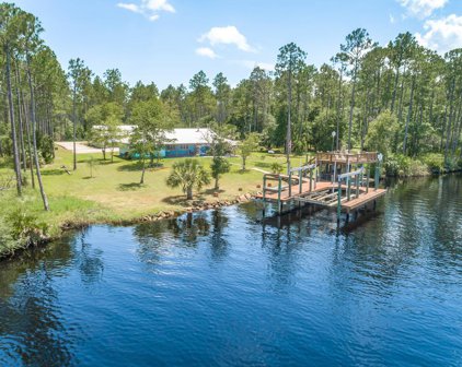 897 Mill Rd, Carrabelle