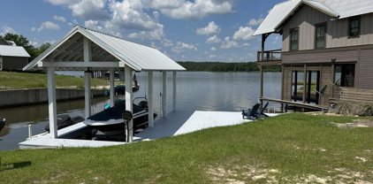 13 Pickwick Point, Lumberton