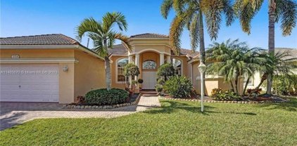 2024 Nw 139th Ter, Pembroke Pines