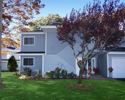 7 Lakeview Drive Unit #7, Manorville