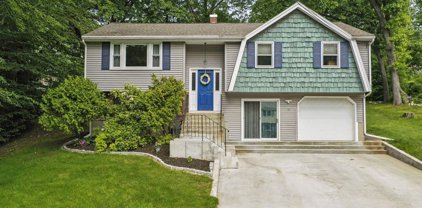 10 Paul Road, Maynard