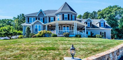 16 Thurston Lane, Ashland
