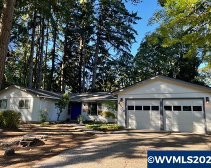 4635 18th Pl, Salem