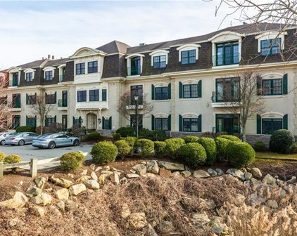 108 Vistas  Court, East Greenwich