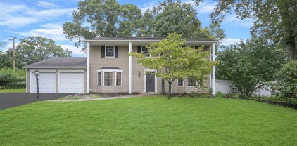 23 Groton Drive, Port Jefferson Station