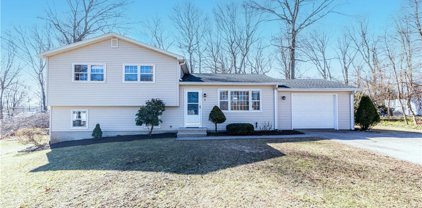 5 Holly  Drive, Westerly