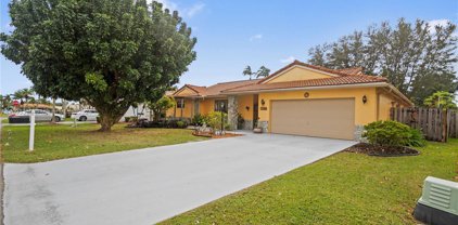 15824 Cotswold Ct, Davie