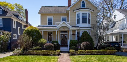 27 Irving Place, Red Bank