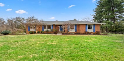 13567 Glen Mill Rd, Rockville