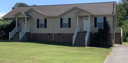1901 Hayes Denton Rd, Columbia