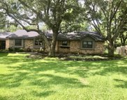 98 Shady Oak Court, Alvin image