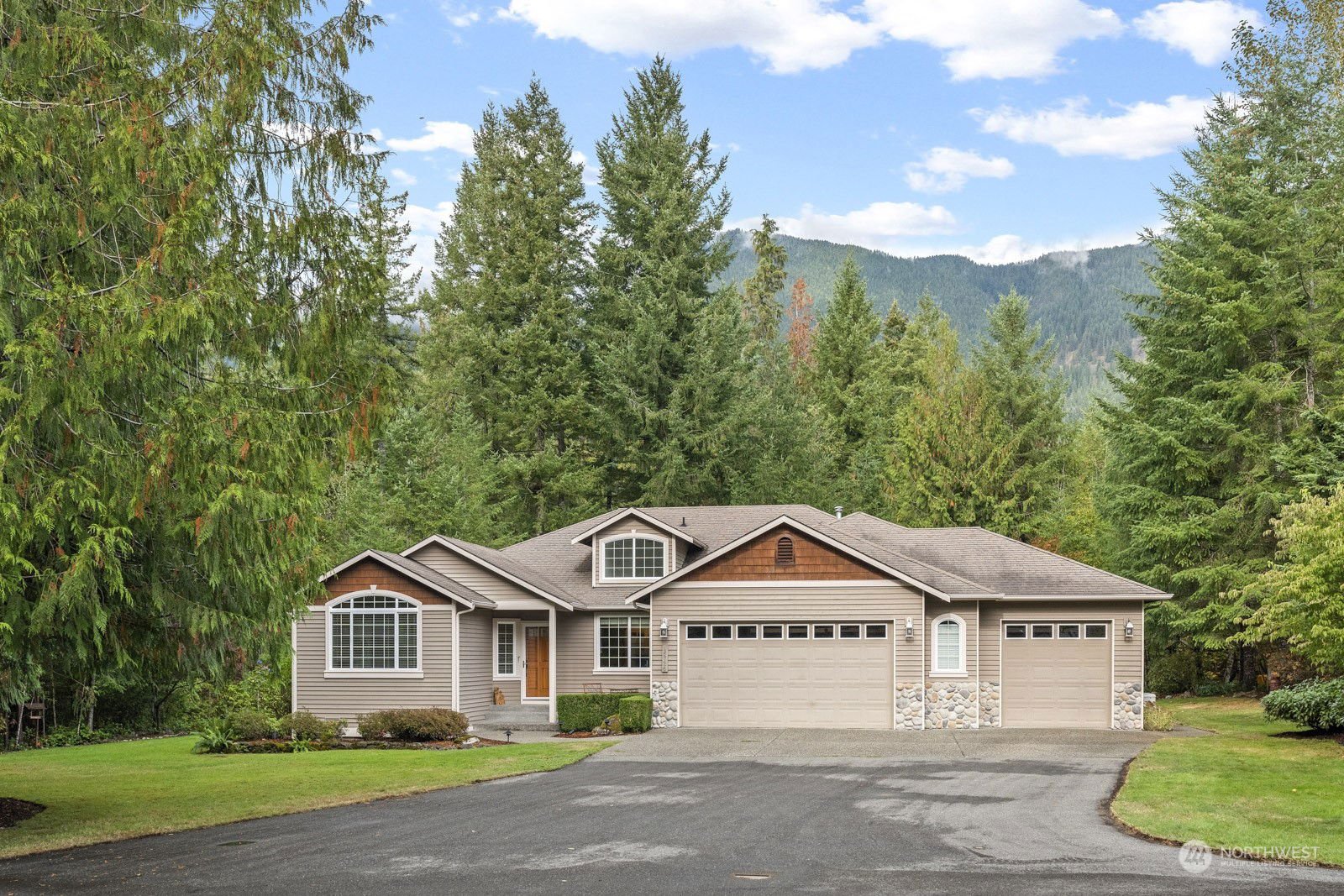 46726 SE 129th Street, North Bend MLS 2009449 Skyline Properties