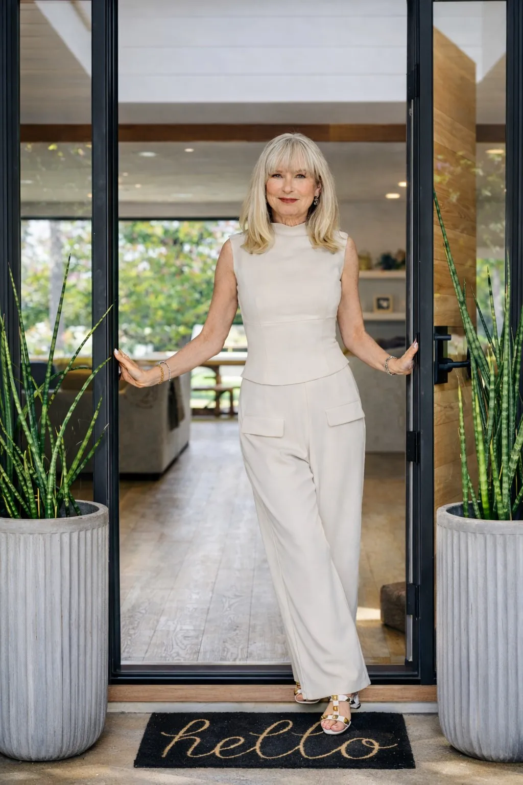 Laurie, Founder with The McLennan Team at Desert Sotheby&rsquo;s International Realty