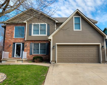 217 NE Paseo Place, Blue Springs