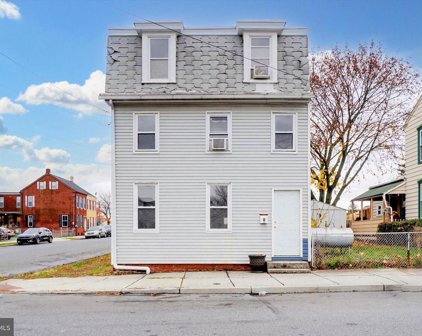 174 S 8th St, Columbia