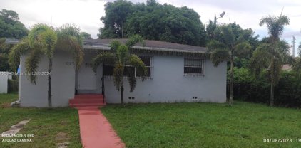 1225 Nw 127th St, North Miami