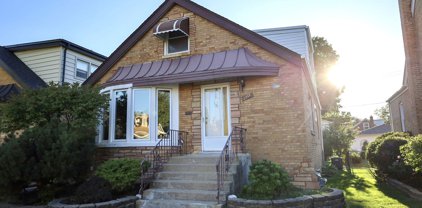2312 S 12Th Avenue, North Riverside
