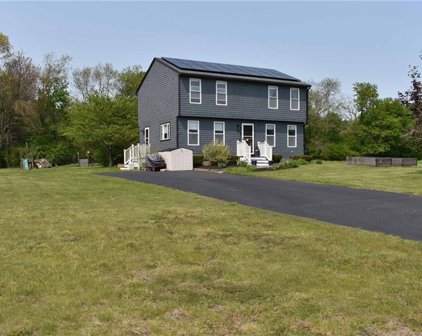 12 Teaberry  Lane, Hopkinton