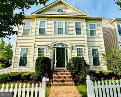 12619 Grand Elm St, Clarksburg