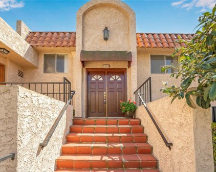 2504 Skyline Drive, Signal Hill