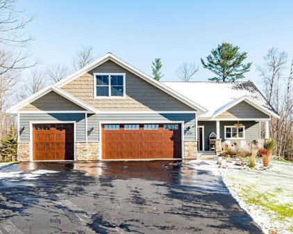1929 Middle Lane, Duluth