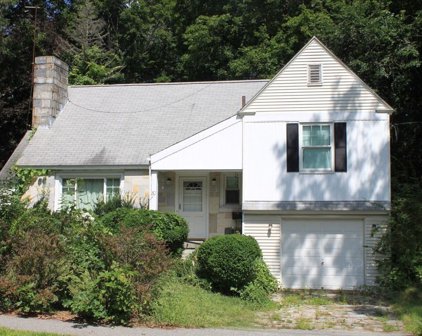 30 Upland Road, Concord