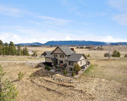 475 West Valley Drive, Kalispell