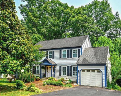 9213 Byron Ter, Burke