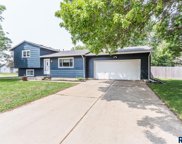 909 S Juneau Ln, Sioux Falls image