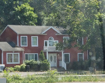 2475 Nesconset Highway, Lake Grove