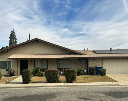 2200 Pinon Springs Cir, Bakersfield