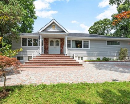 1 Somerset Street, Centereach