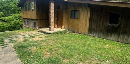 1556 Shady Grove Rd, Clarksville