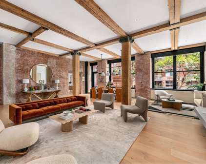 525 W 22nd  Street Unit 2F, New York