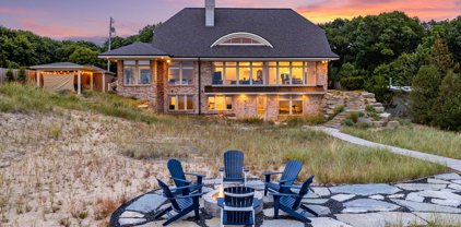 11409 Lakeshore Drive, Grand Haven