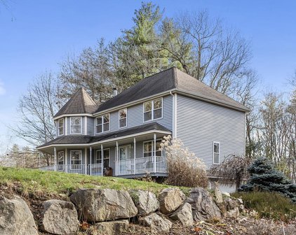 109 Goodhue Road, Derry