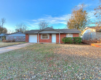 813 S Meadow Lane, Mustang