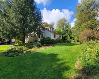 227 Crystal Spring Rd, Mill Creek Twp