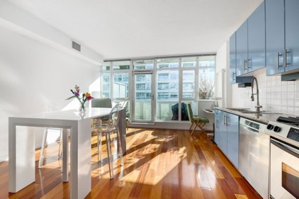 100 E Esplanade Unit 605, North Vancouver