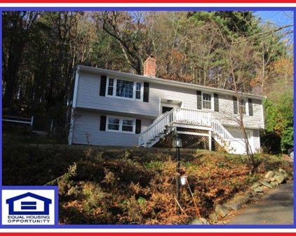 80 Murphy Road, Hudson