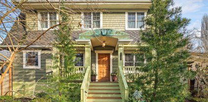 9252 7th Avenue NW, Seattle