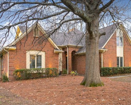 15 Lymington Ct, Brentwood