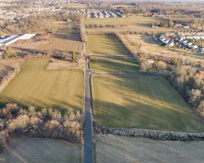 7 Twin Oaks Dr, Perkasie