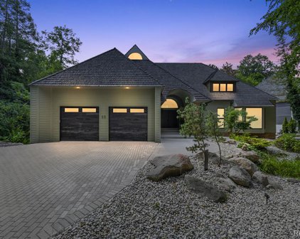 25 SCENIC OAKS, Bloomfield Hills