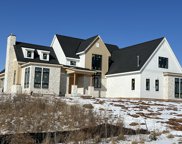 13853 N N Pine View Ct, Mequon image