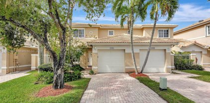 17095 Nw 22nd St, Pembroke Pines