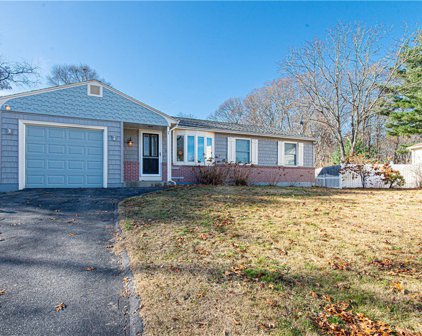 23 Plaza Drive, East Providence