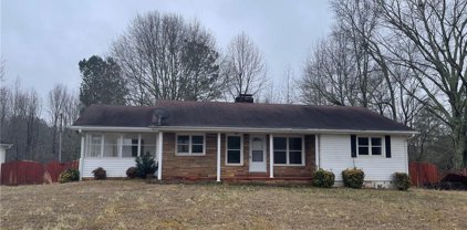 7349 Bates Drive, Cumming