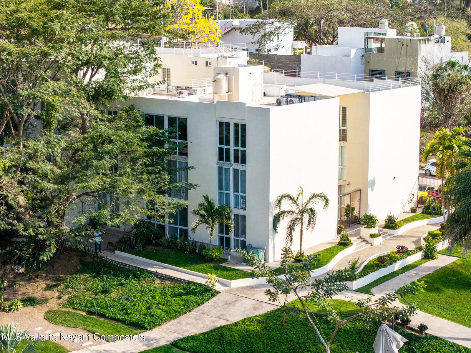 Av. Vista las flores 595-1 Unit B9, Puerto Vallarta, JALISCO N/A